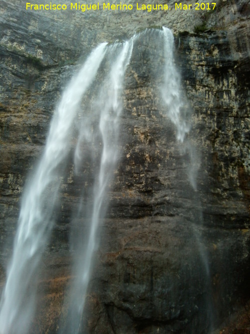 Cascada del Ro Mundo - Cascada del Ro Mundo. 