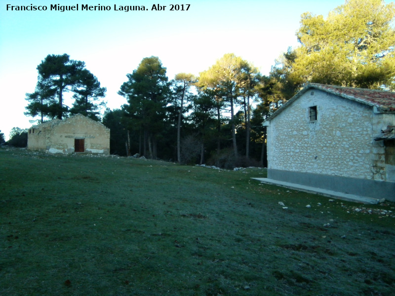 Casa Forestal de Fuente Acero - Casa Forestal de Fuente Acero. Las dos edificaciones