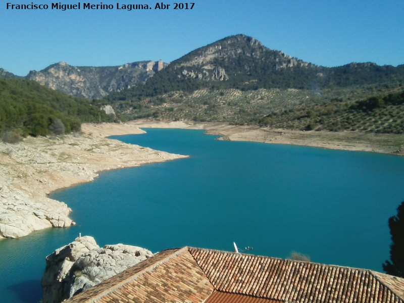 Vrtice de la Casa del Ingeniro del Pantano del Quiebrajano - Vrtice de la Casa del Ingeniro del Pantano del Quiebrajano. 