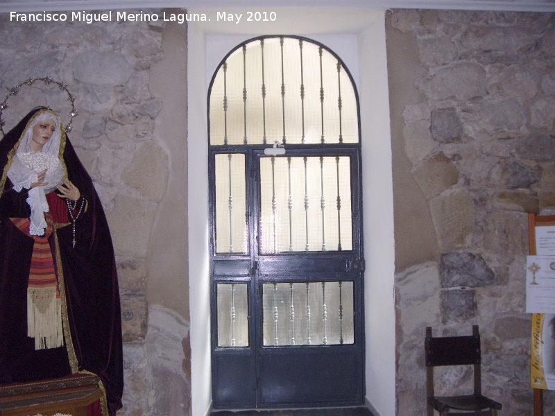 Iglesia de San Bartolom - Iglesia de San Bartolom. Arco de la Sacrista destruido para abrir una puerta a la calle