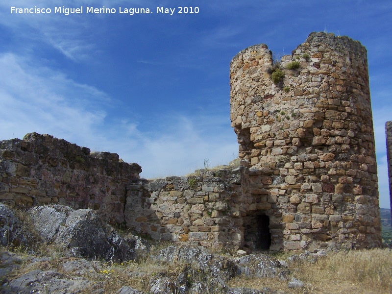 Castillo del Berrueco - Castillo del Berrueco. Torren circular izquierdo