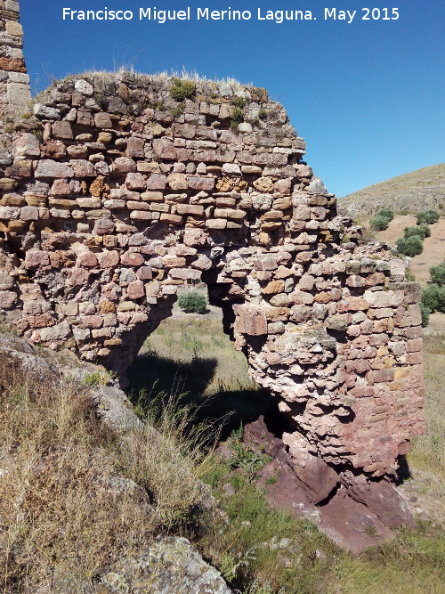 Castillo del Berrueco - Castillo del Berrueco. Arco albarrano