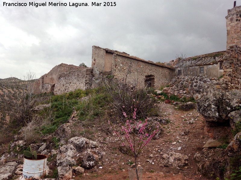 Castillo de la Mua - Castillo de la Mua. Restos de murallas