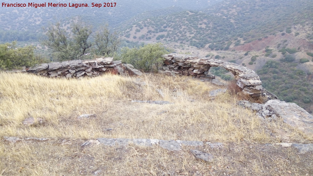 Trincheras del Cerro del Poblado de Confederacin - Trincheras del Cerro del Poblado de Confederacin. Puesto de tiro