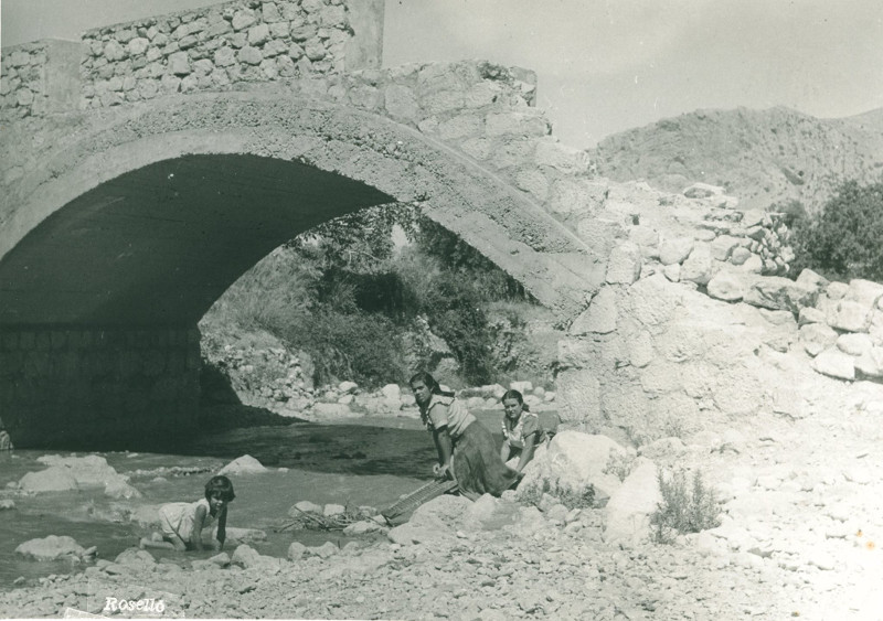 Puente del Quiebrajano - Puente del Quiebrajano. Foto antigua. Destrozos ocasionados durante la crecida del ro en 1953