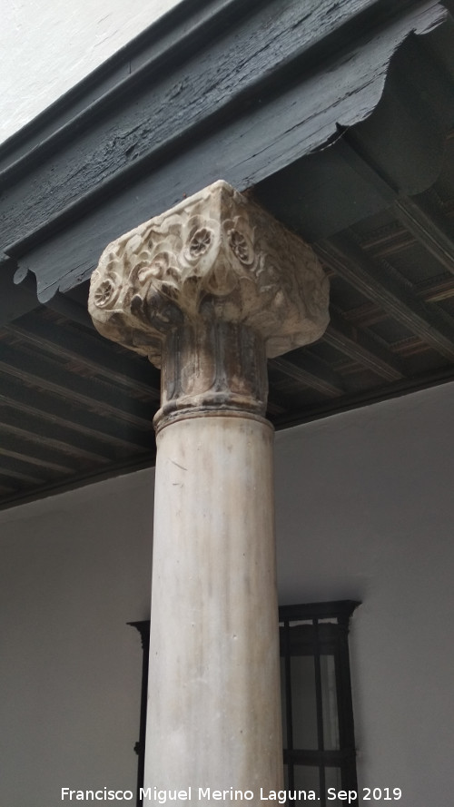 Casa de los Tiros - Casa de los Tiros. Capitel