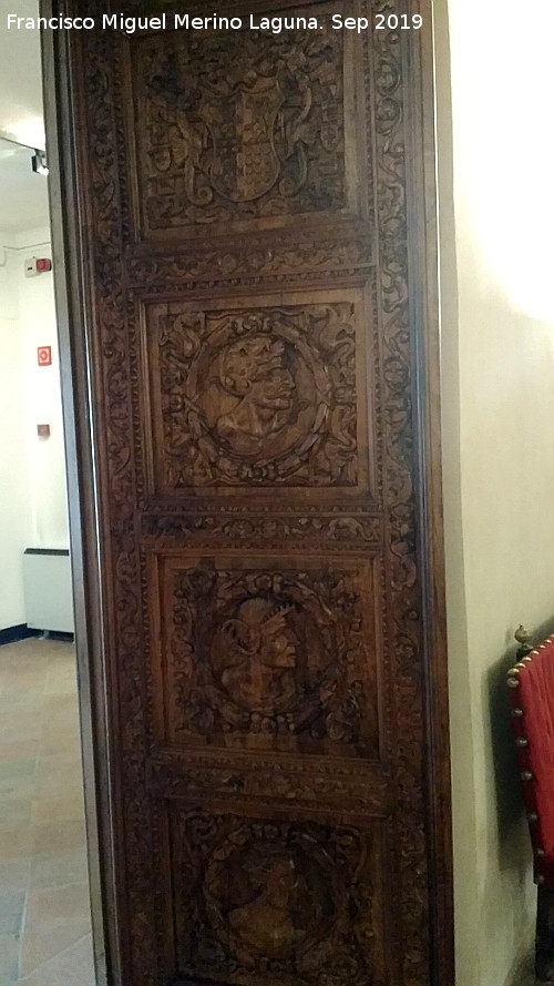 Casa de los Tiros - Casa de los Tiros. Puerta de la Cuadra Dorada