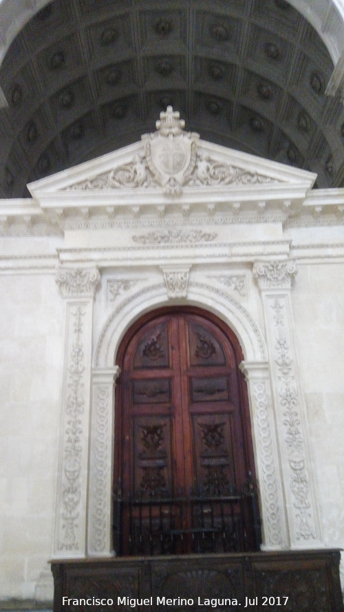 Catedral de Granada. Puerta de San Jernimo - Catedral de Granada. Puerta de San Jernimo. Portada interior