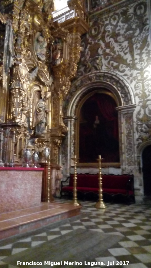 Catedral de Granada. Capilla de la Virgen de la Antigua - Catedral de Granada. Capilla de la Virgen de la Antigua. Cuadro de Isabel