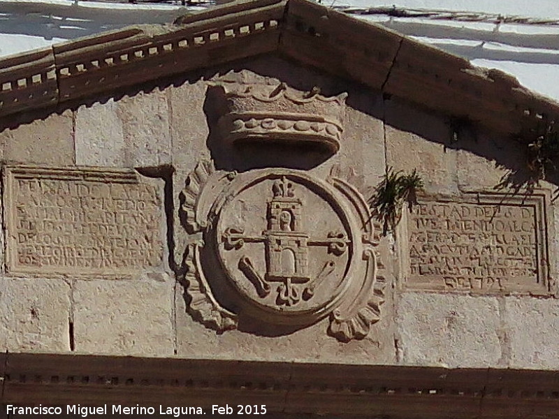 Fuente de Martingordo - Fuente de Martingordo. Escudo e inscripcin