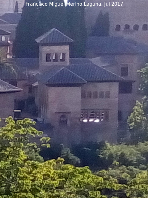 Alhambra. Palacio del Prtico - Alhambra. Palacio del Prtico. Desde los Jardines del Generalife