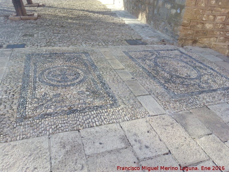 Iglesia de Santa Mara La Mayor - Iglesia de Santa Mara La Mayor. Mosaicos de la lonja