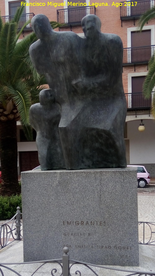 Monumento a los Emigrantes - Monumento a los Emigrantes. 