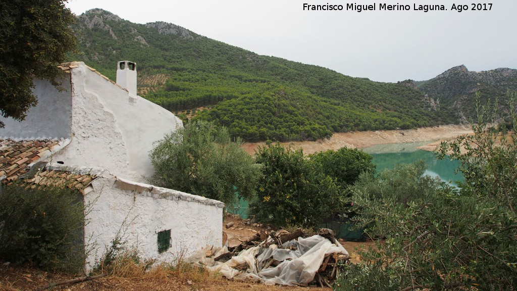 Cortijo de la Fuente Baja - Cortijo de la Fuente Baja. 