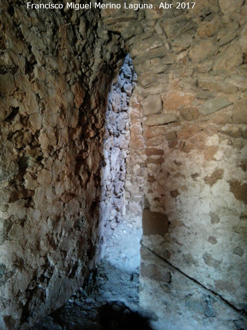 Castillo de Torres - Castillo de Torres. Escaleras hacia la azotea