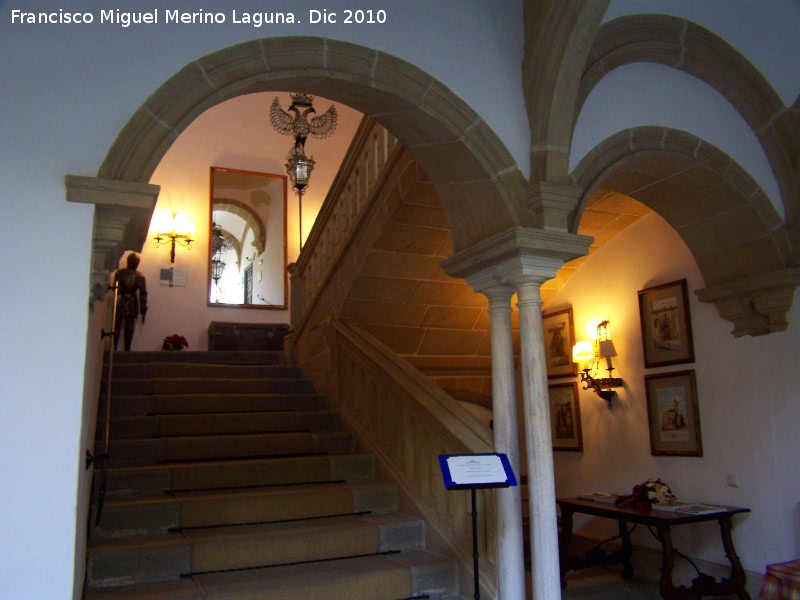 Palacio del Den Ortega - Palacio del Den Ortega. Escalera
