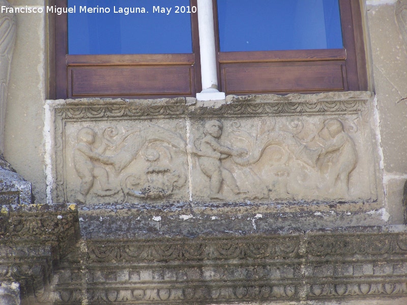 Casa de Las Torres - Casa de Las Torres. Baranda de la ventana derecha