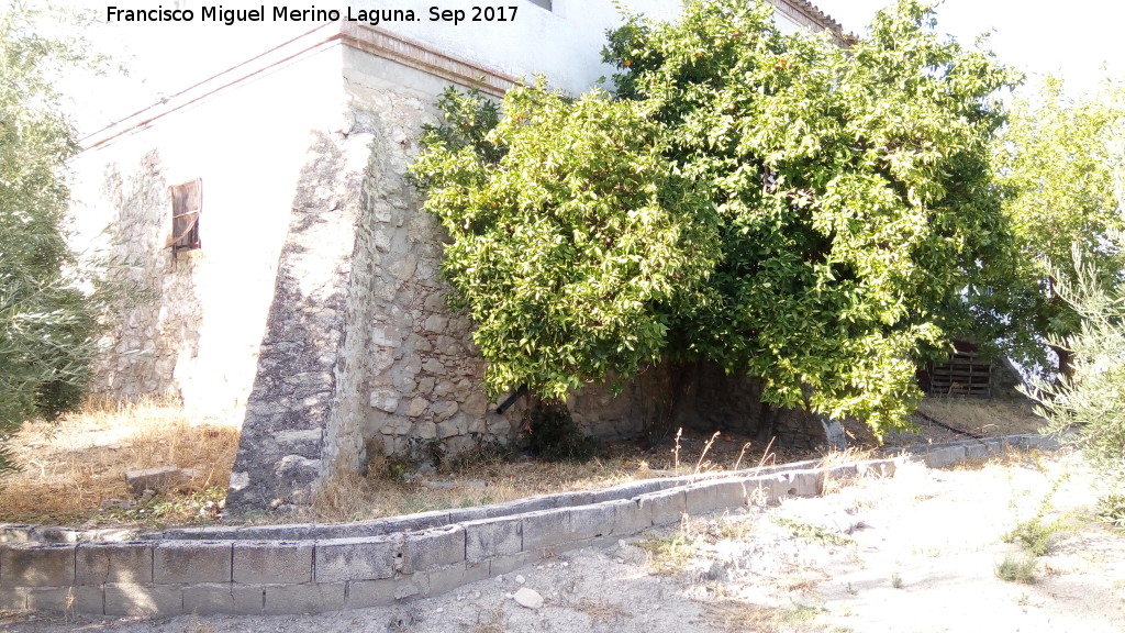 Cortijo de la Pea - Cortijo de la Pea. Contrafuerte esquinero