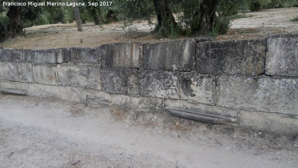 Casera de Torres - Casera de Torres. Sillares y molduras