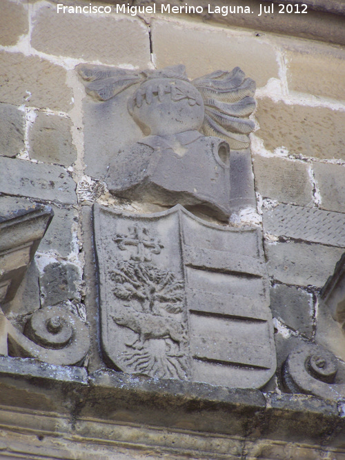 Palacio de los Porceles - Palacio de los Porceles. Escudo derecho