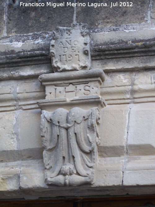 Palacio de los Medinilla - Palacio de los Medinilla. Clave y ao de la portada izquierda