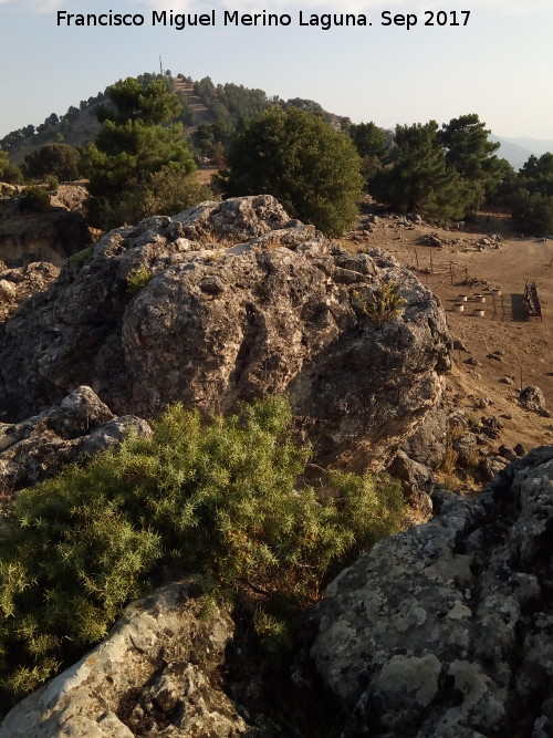 La Torca - La Torca. Al fondo el Cerro Mosco