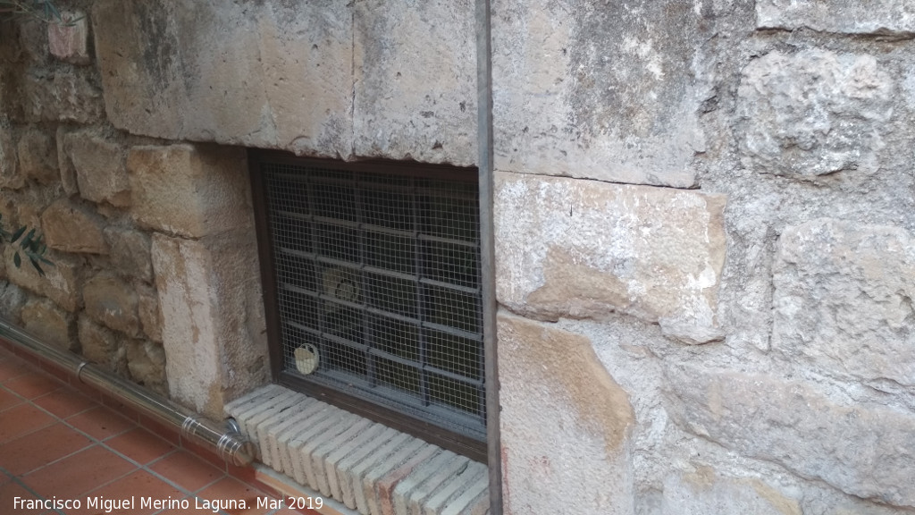 Casa de la Tercia - Casa de la Tercia. Ventana de la bodega