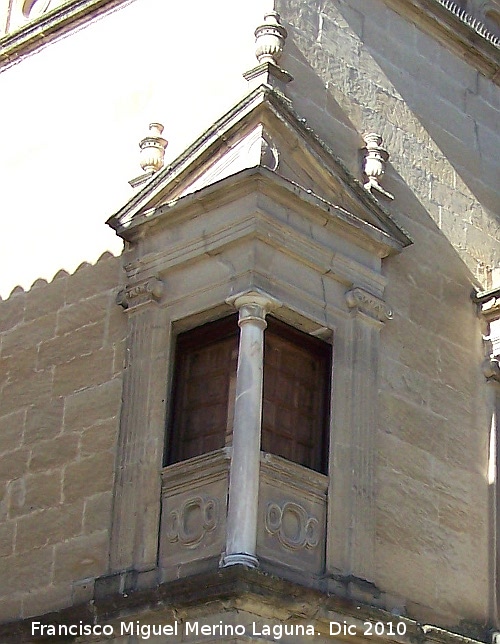 Palacio Vela de Los Cobos - Palacio Vela de Los Cobos. Balcn esquinero