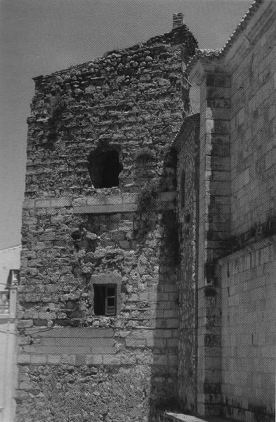 Torren de la Iglesia - Torren de la Iglesia. Torren rabe adosado a la iglesia. Foto aos 70