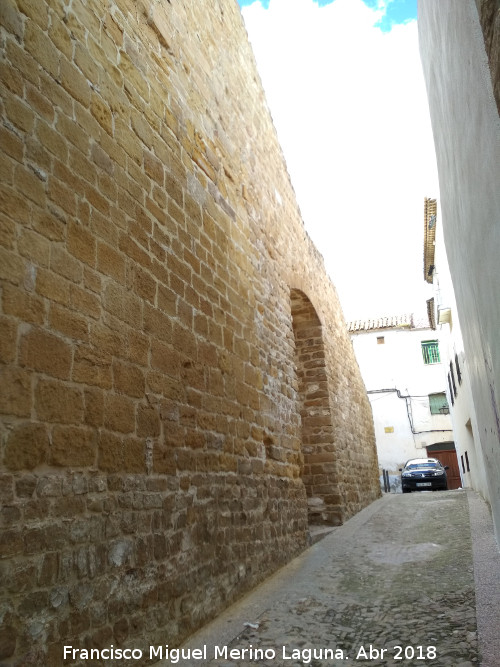 Muralla de la Cava - Muralla de la Cava. Calle Puertollano