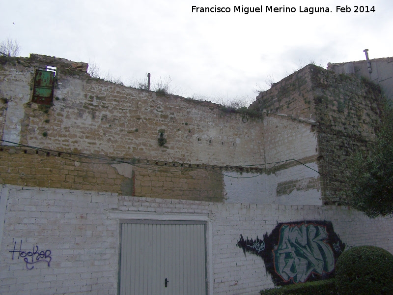 Muralla de la Cava - Muralla de la Cava. Sector donde se encuentran los Escudos de Len