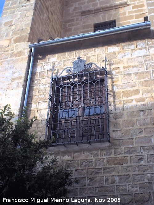 Iglesia de San Isidoro - Iglesia de San Isidoro. Reja de la fachada derecha