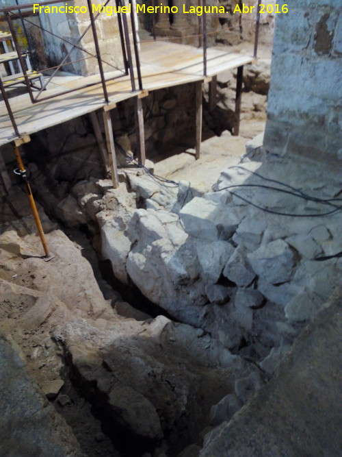 Iglesia de San Lorenzo - Iglesia de San Lorenzo. Excavaciones arqueolgicas