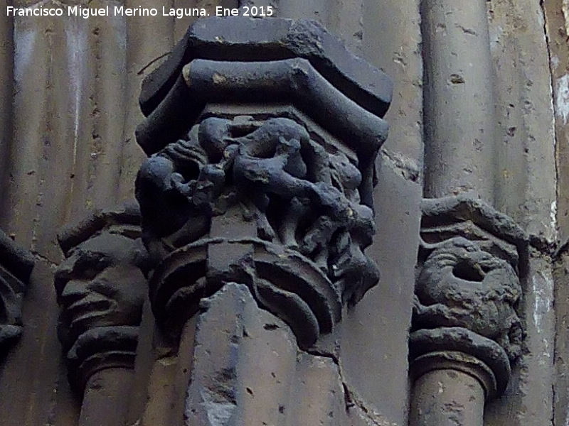 Iglesia de San Nicols de Bari - Iglesia de San Nicols de Bari. Capiteles