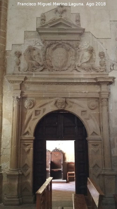 Iglesia de San Nicols de Bari - Iglesia de San Nicols de Bari. Puerta de la antesacrista