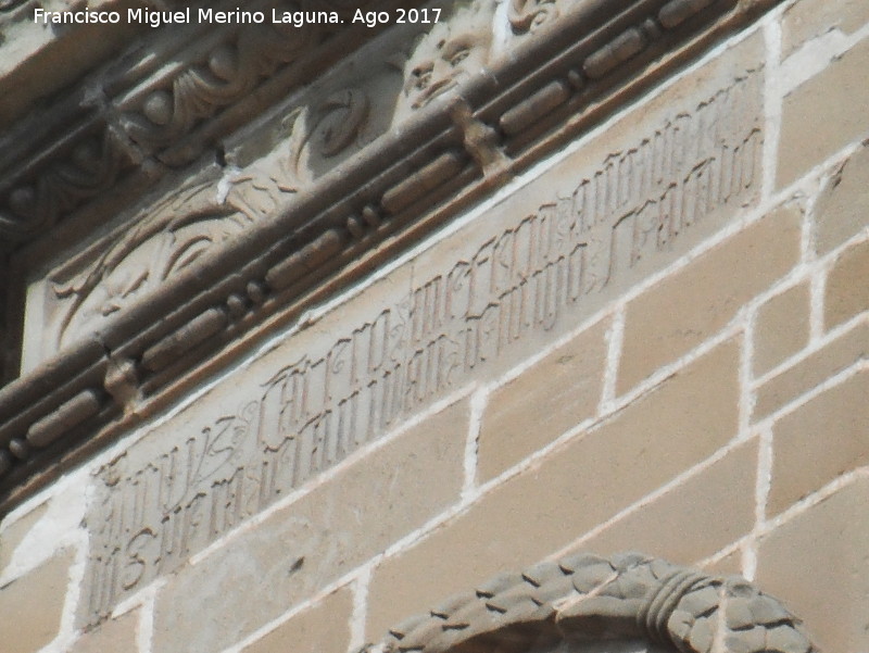 Iglesia de San Pablo - Iglesia de San Pablo. Inscripcin gtica del campanario