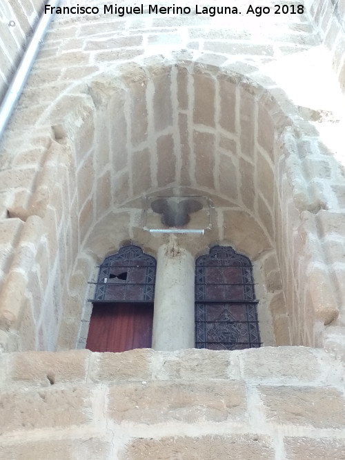 Iglesia de San Pedro - Iglesia de San Pedro. Arreglo contra las aves