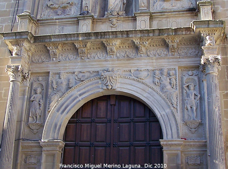 Colegiata de Santa Mara de los Reales Alczares - Colegiata de Santa Mara de los Reales Alczares. 