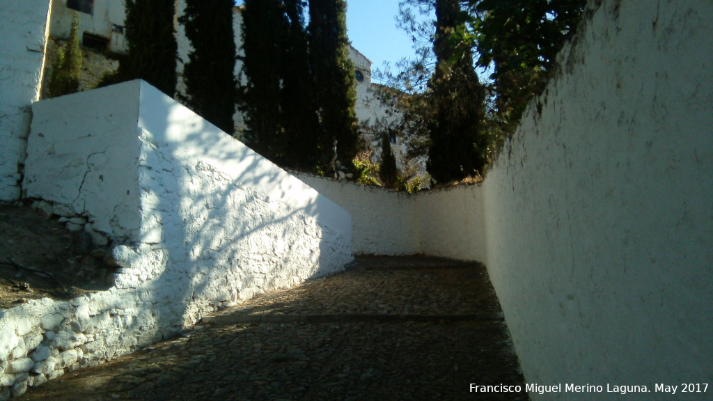 Ermita del Gavellar - Ermita del Gavellar. Calle empedrada