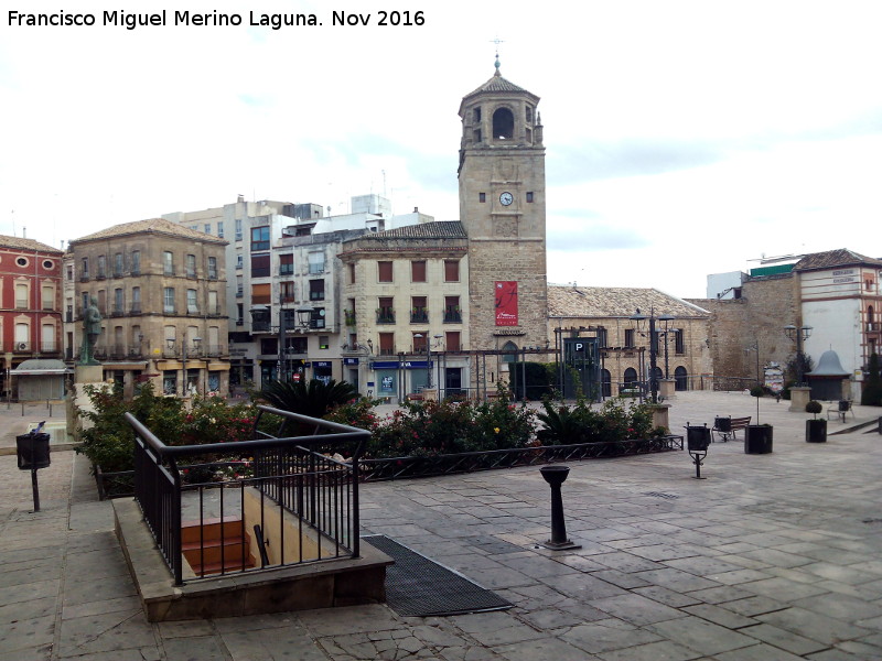 Plaza de Andaluca - Plaza de Andaluca. 