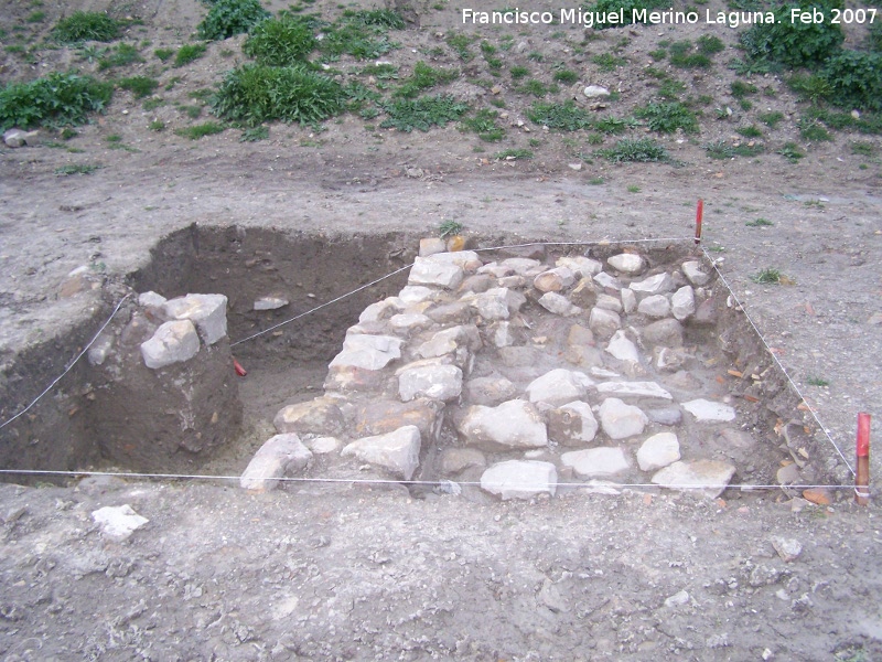 Calzada romana de beda a Baeza - Calzada romana de beda a Baeza. Muro de una construccin
