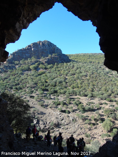 Cerro de la Caldera - Cerro de la Caldera. Visto desde el Abrigo I de la Morciguilla de la Cepera