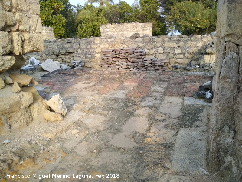 Medina Azahara. Casa del Ejrcito - Medina Azahara. Casa del Ejrcito. Caballerizas