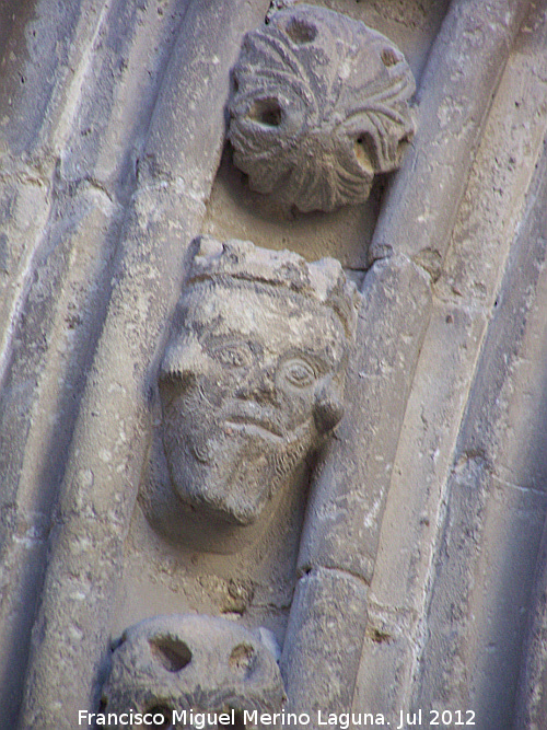 Iglesia de San Pablo. Portada de los Carpinteros - Iglesia de San Pablo. Portada de los Carpinteros. 