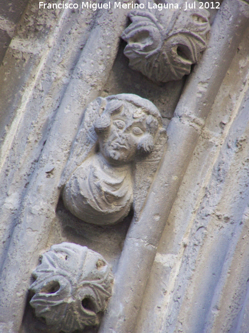 Iglesia de San Pablo. Portada de los Carpinteros - Iglesia de San Pablo. Portada de los Carpinteros. ngel