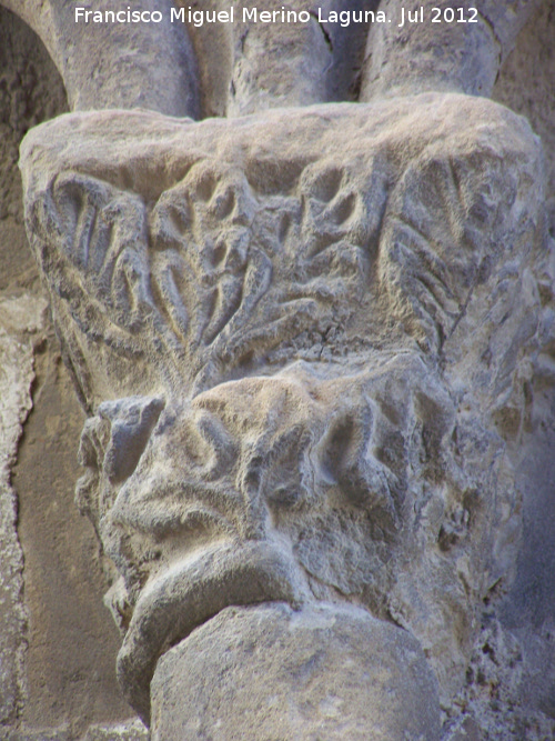 Iglesia de San Pablo. Portada de los Carpinteros - Iglesia de San Pablo. Portada de los Carpinteros. 