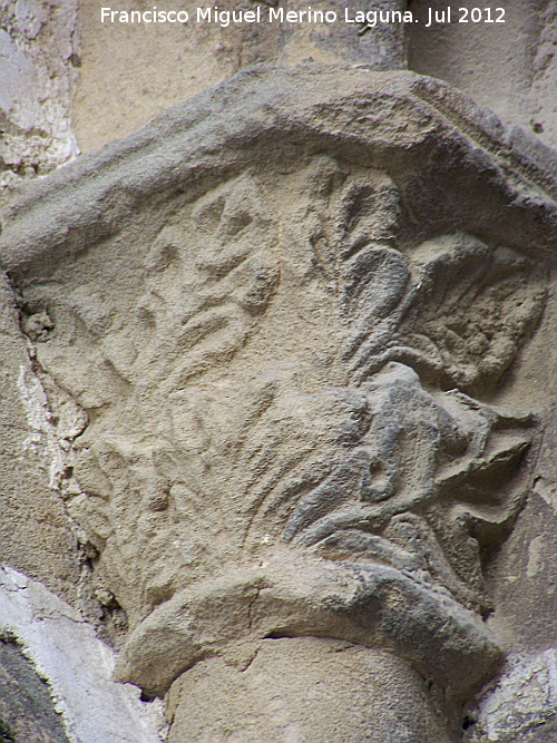 Iglesia de San Pablo. Portada de los Carpinteros - Iglesia de San Pablo. Portada de los Carpinteros. Capitel