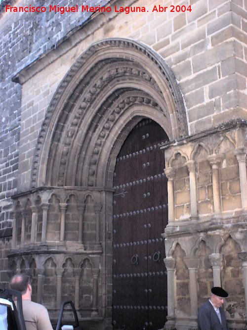 Iglesia de San Pablo. Portada de los Carpinteros - Iglesia de San Pablo. Portada de los Carpinteros. 