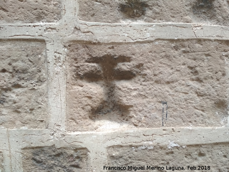 Iglesia de San Pablo. Marcas de Cantero y Cruces Grabadas - Iglesia de San Pablo. Marcas de Cantero y Cruces Grabadas. 