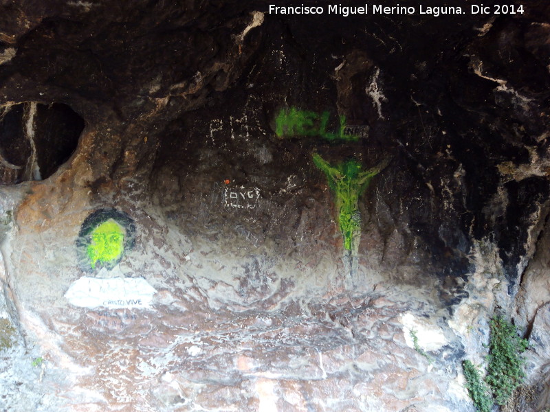 Pinturas rupestres de la Fuente de la Pea V - Pinturas rupestres de la Fuente de la Pea V. Graffitis actuales